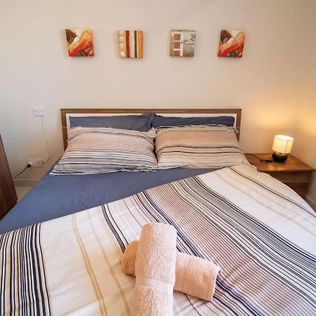 Modern Apt In The Heart Of Maltese Nightlife Saint Julian's Exterior foto
